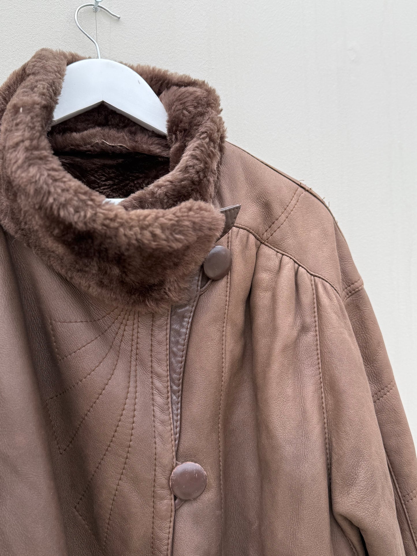 Vintage cropped lammy coat donkerbruin reversible