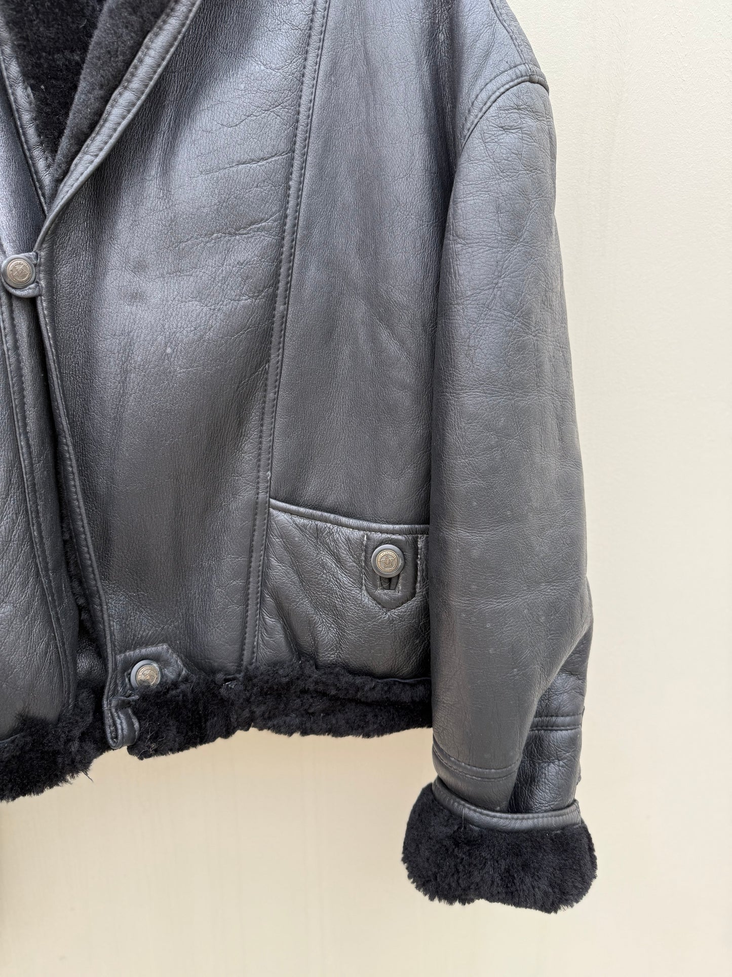 Vintage re-made Cropped Lammy Coat Zwart leer