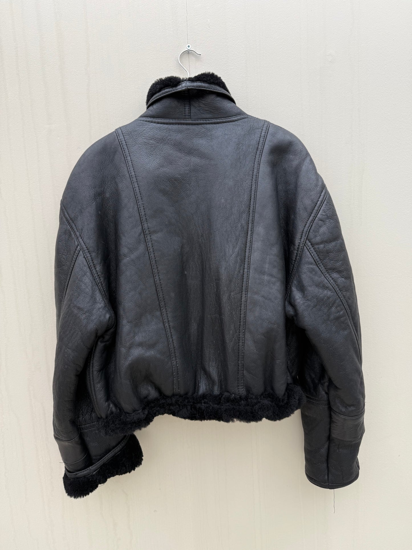Vintage re-made Cropped Lammy Coat Zwart leer