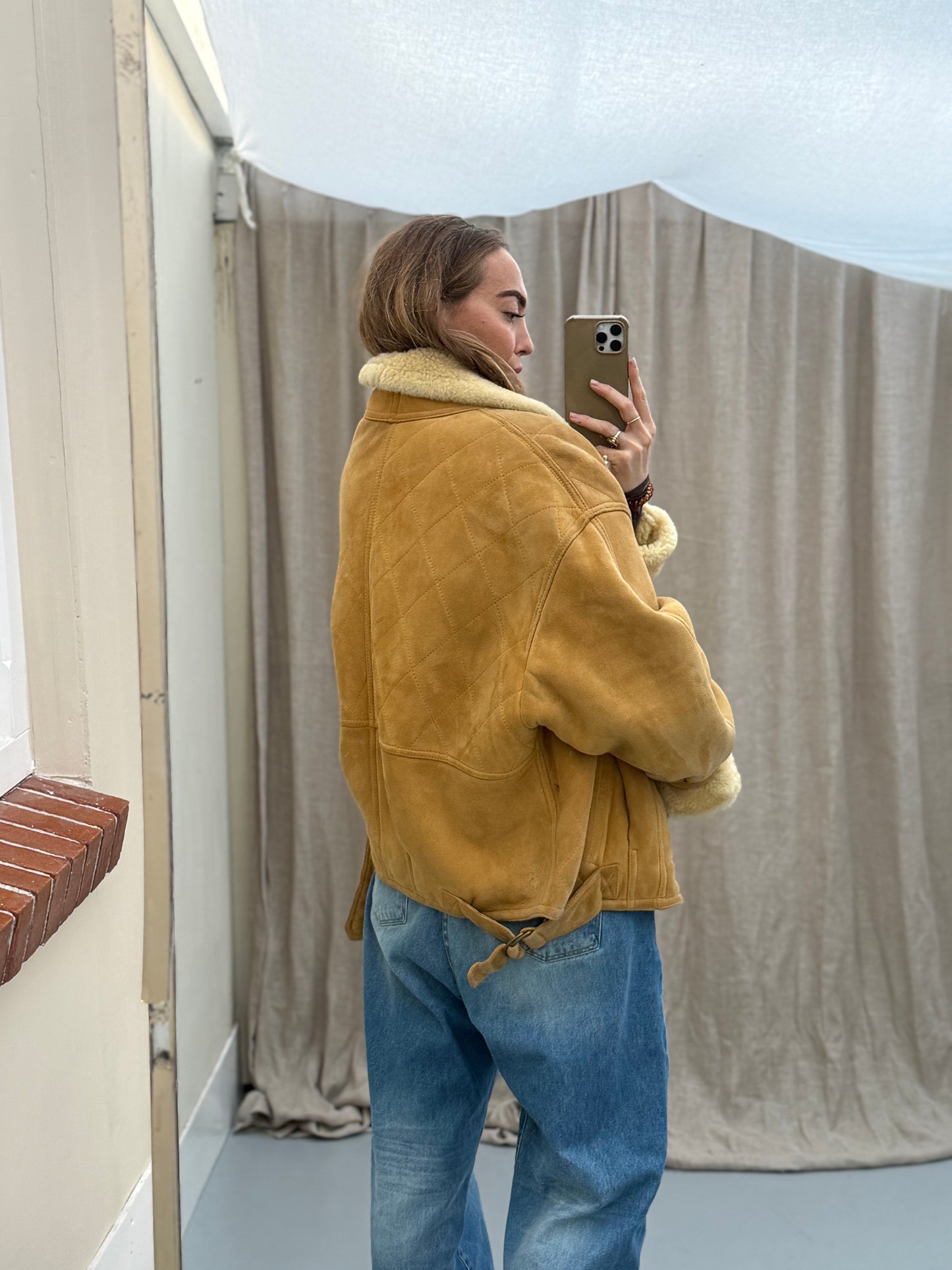 Vintage lammy coat okergeel sheepskin maat 52
