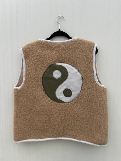 Handgemaakte waistcoat gilet vintage wollen deken sustainable one size ying yang